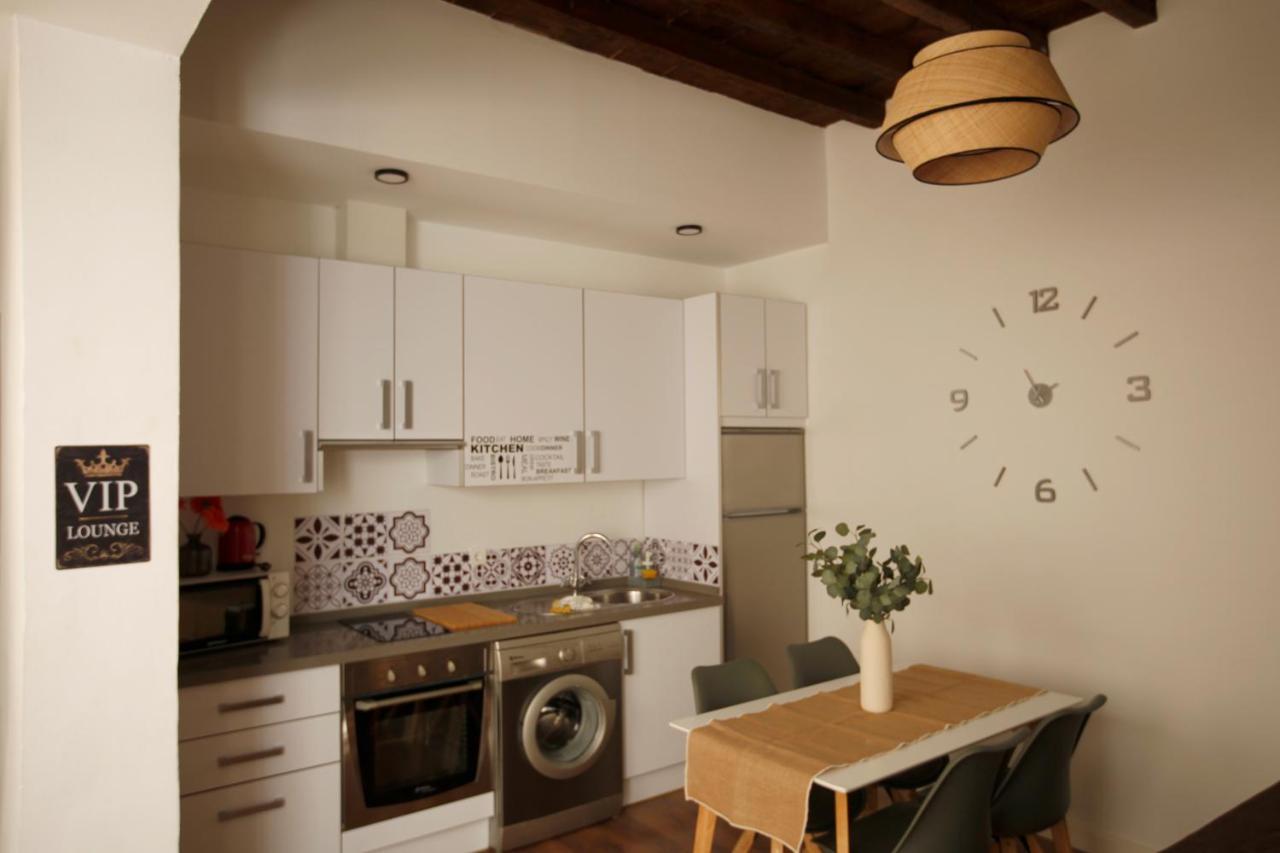 Rustic & Nice Apartment In Malaga Center Exterior photo