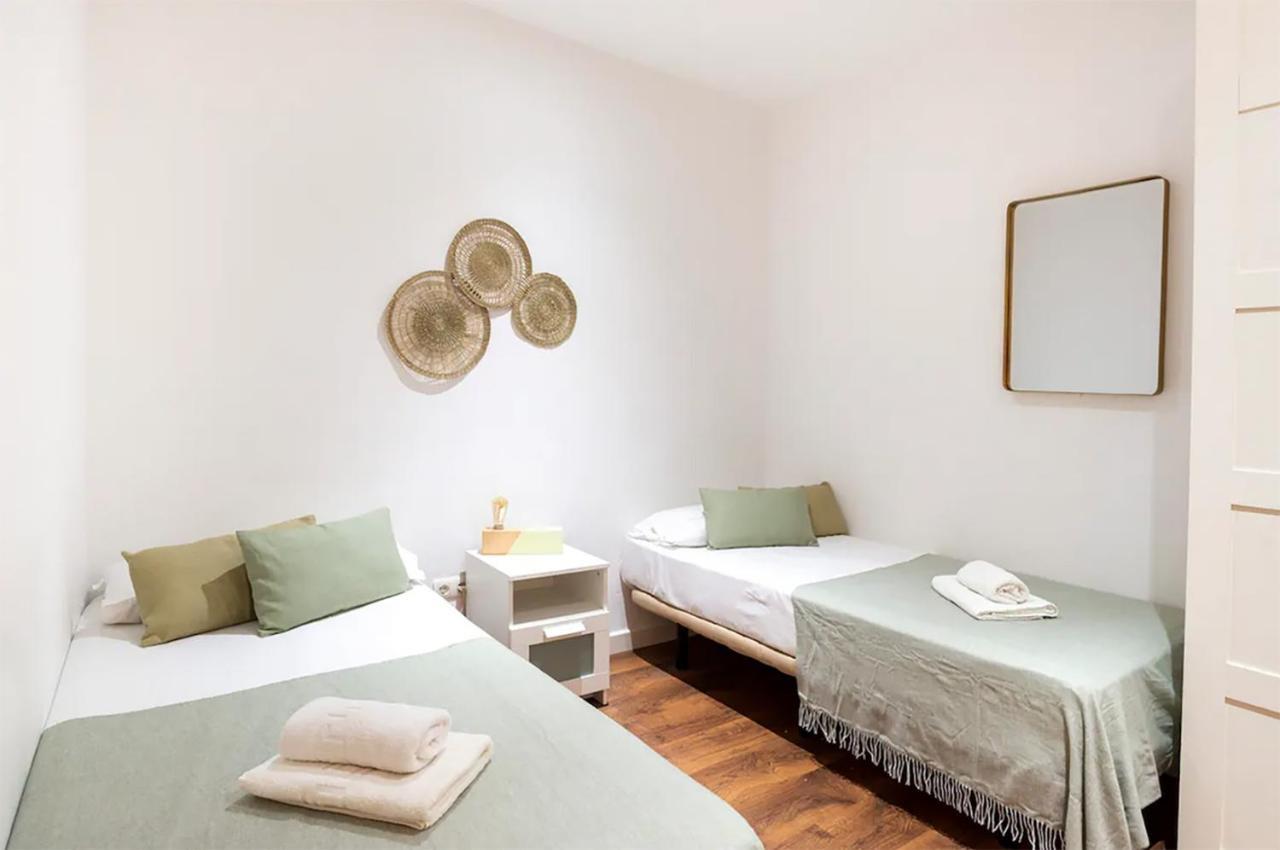 Rustic & Nice Apartment In Malaga Center Exterior photo